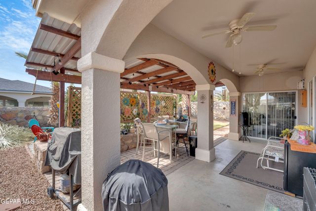 11148 REDSTONE COVE Drive, El Paso, TX 79934