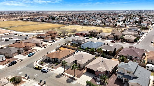 11148 REDSTONE COVE Drive, El Paso, TX 79934