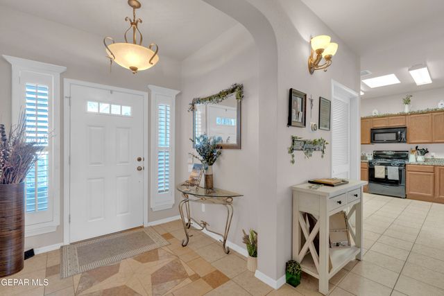 11148 REDSTONE COVE Drive, El Paso, TX 79934