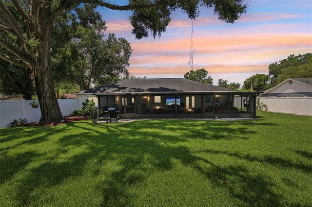 1513 LORETTA COURT, Brandon, FL 33511