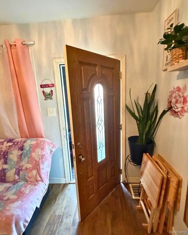 26 E Woodward Street, Ecorse, MI 48229