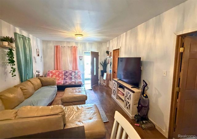 26 E Woodward Street, Ecorse, MI 48229