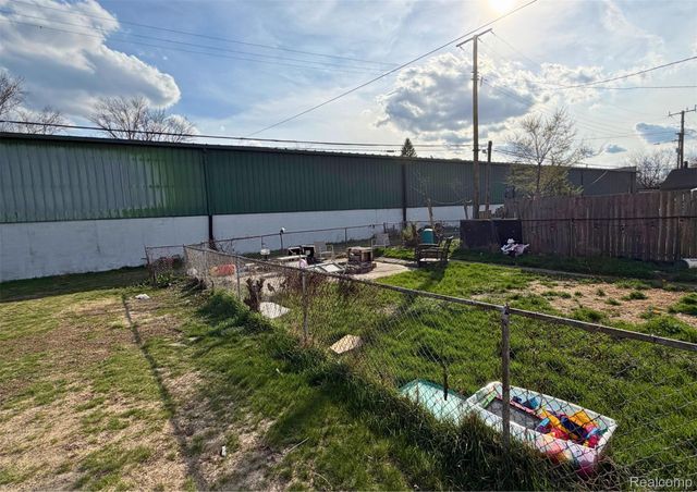 26 E Woodward Street, Ecorse, MI 48229