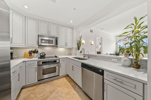 200 NE 2nd Avenue 314, Delray Beach, FL 33444