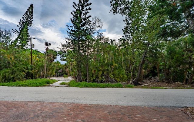 5323 CALLE FLORIDA, Sarasota, FL 34242