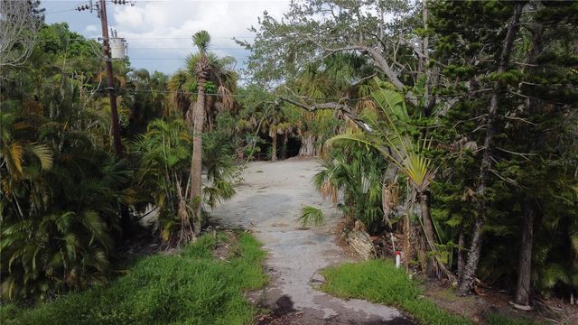 5323 CALLE FLORIDA, Sarasota, FL 34242