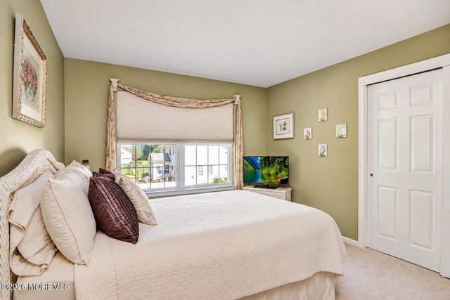 6 Northgate Drive, Englishtown, NJ 07726