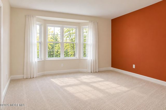 6 Northgate Drive, Englishtown, NJ 07726