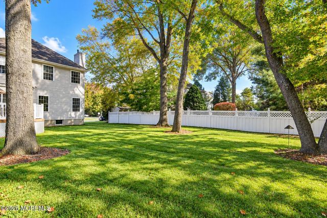 6 Northgate Drive, Englishtown, NJ 07726