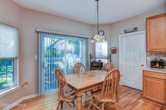 6 Northgate Drive, Englishtown, NJ 07726