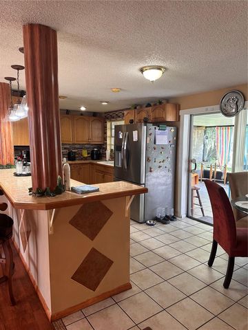 8848 OAK CIRCLE, Tampa, FL 33615