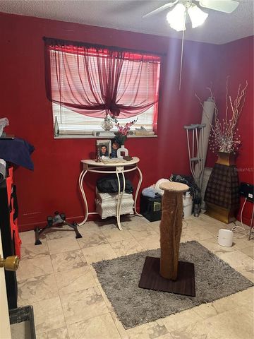 8848 OAK CIRCLE, Tampa, FL 33615