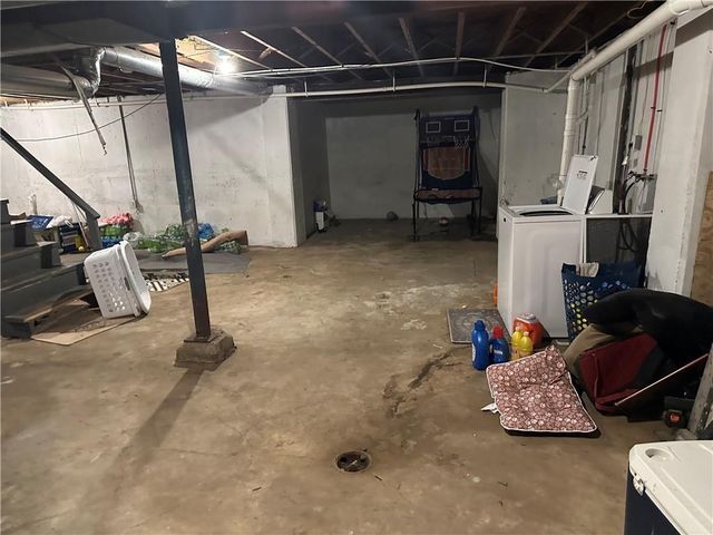 5107 E 40th Street, Kansas City, MO 64130