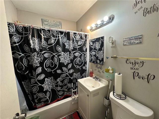 5107 E 40th Street, Kansas City, MO 64130