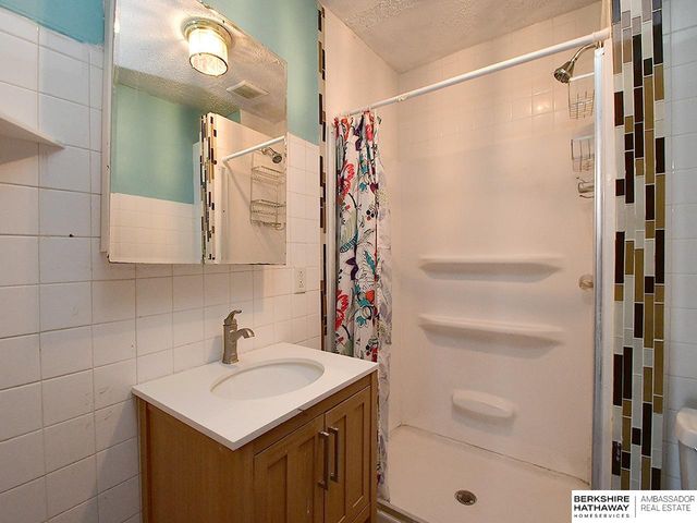 2605 Everett Street, Lincoln, NE 68502