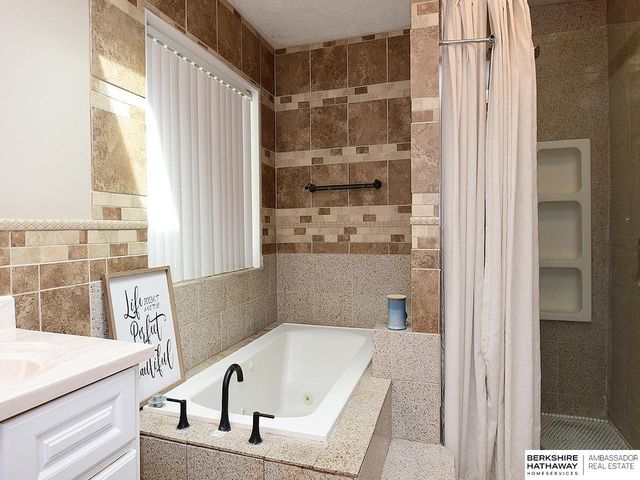 2605 Everett Street, Lincoln, NE 68502