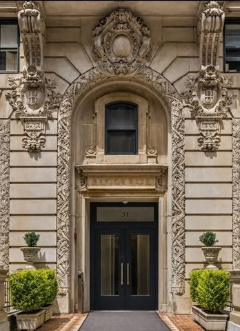 21 Beacon St 4G, Boston, MA 02108