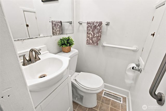 9511 Olson Road NW, Bremerton, WA 98311