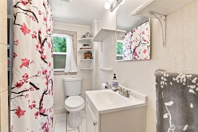 9511 Olson Road NW, Bremerton, WA 98311
