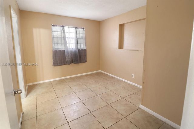 2001 NE 1st Ave 1, Pompano Beach, FL 33060