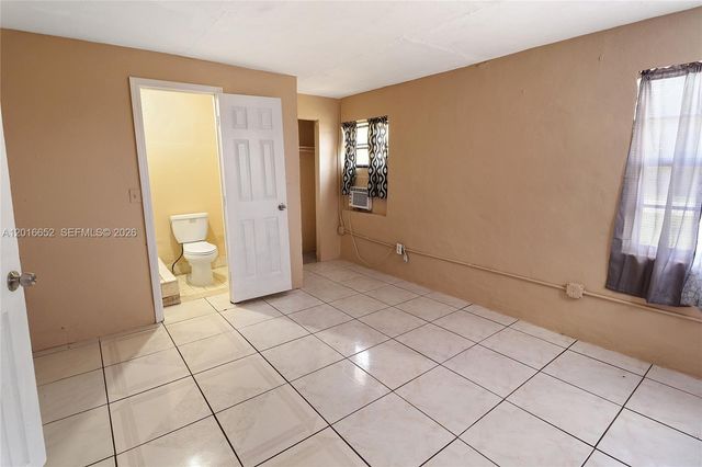 2001 NE 1st Ave 1, Pompano Beach, FL 33060
