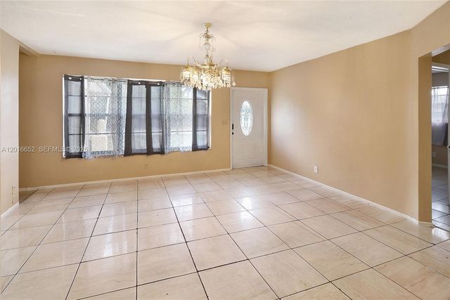 2001 NE 1st Ave 1, Pompano Beach, FL 33060