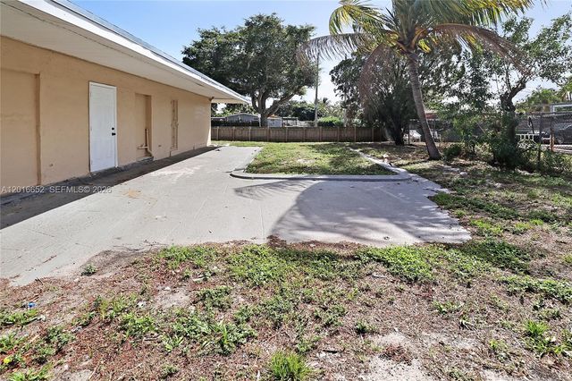 2001 NE 1st Ave 1, Pompano Beach, FL 33060