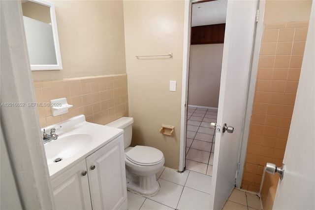 2001 NE 1st Ave 1, Pompano Beach, FL 33060