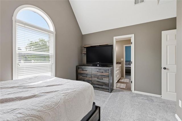 2808 SW Arthur Drive, Lee's Summit, MO 64082