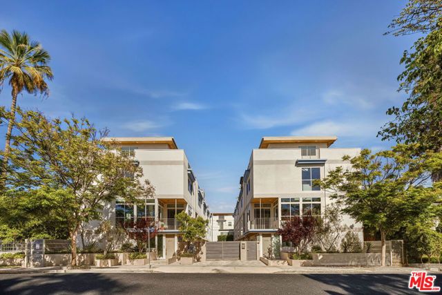 6728 W Hepburn Way, Los Angeles, CA 90038