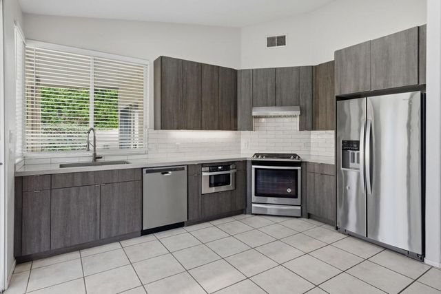 158 Via Tramonto, Palm Desert, CA 92260