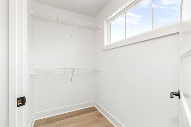 11 Dutch Drive, Clarksville, TN 37043