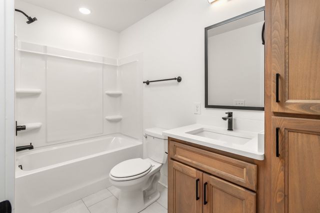 11 Dutch Drive, Clarksville, TN 37043