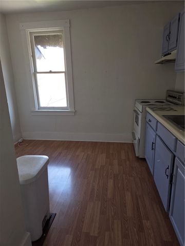 874 Kenneth Ave, New Kensington, PA 15068