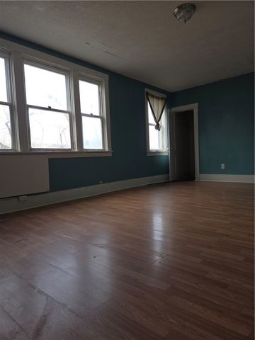 874 Kenneth Ave, New Kensington, PA 15068