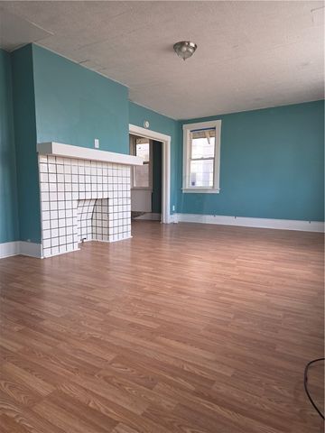 874 Kenneth Ave, New Kensington, PA 15068