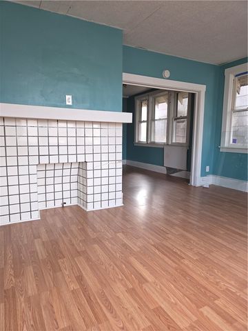 874 Kenneth Ave, New Kensington, PA 15068