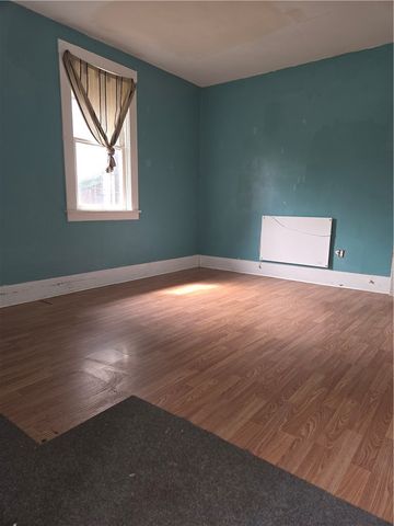 874 Kenneth Ave, New Kensington, PA 15068