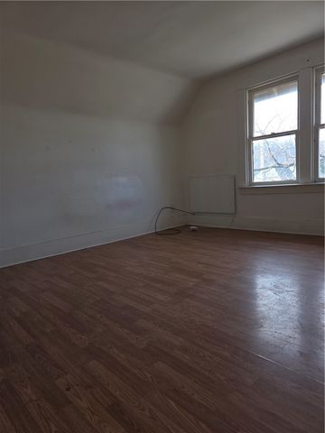 874 Kenneth Ave, New Kensington, PA 15068