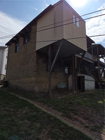 874 Kenneth Ave, New Kensington, PA 15068