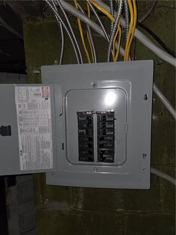 874 Kenneth Ave, New Kensington, PA 15068