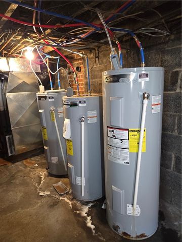 874 Kenneth Ave, New Kensington, PA 15068