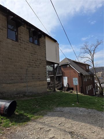 874 Kenneth Ave, New Kensington, PA 15068