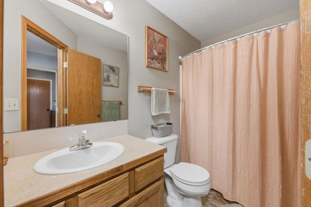 2526 S Prescott Cir, Wichita, KS 67215