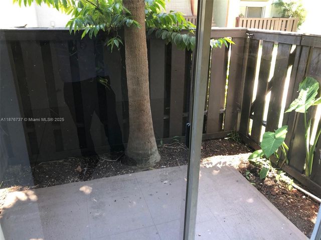 10808 N Kendall Dr Q-4, Miami, FL 33176