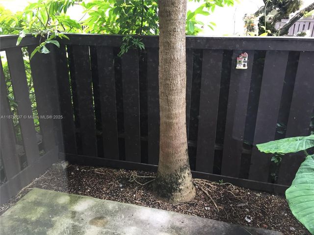 10808 N Kendall Dr Q-4, Miami, FL 33176