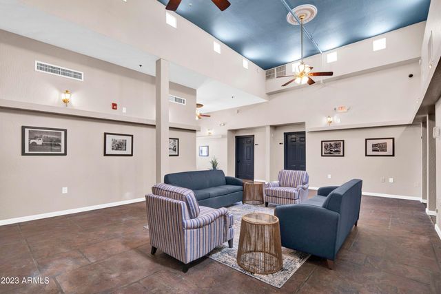 5753 W Glendale Avenue Apt 203, Glendale, AZ 85301