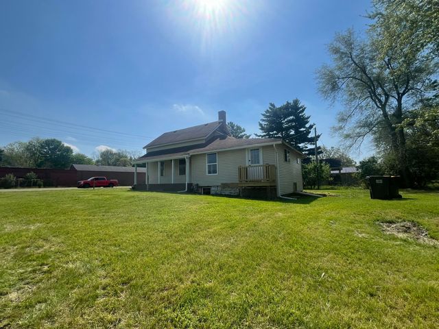 154 W Saint Joe Street, Hillsdale, MI 49242