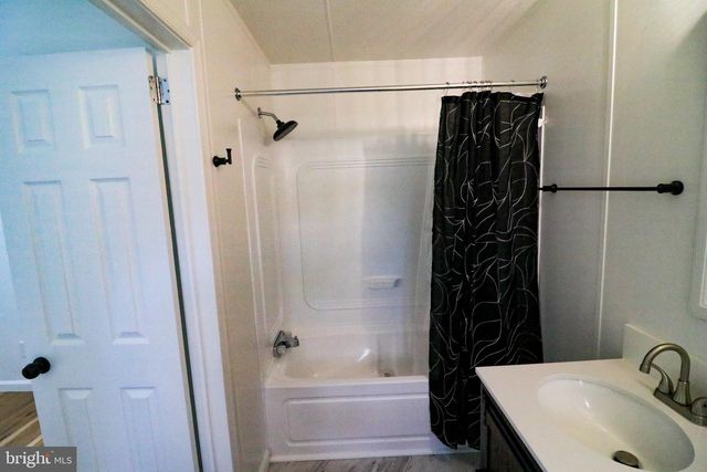140 FIDDLER AVE, Winchester, VA 22603