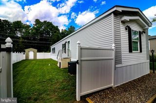 140 FIDDLER AVE, Winchester, VA 22603
